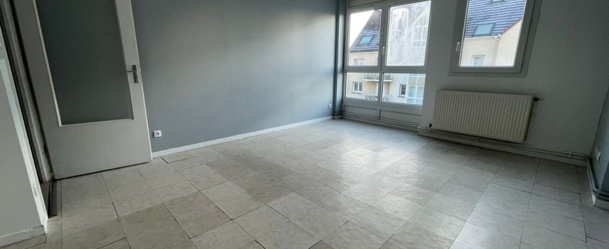 Plein Centre du PLESSIS BELLEVILLE, Appartement T2 de 50.90 m2