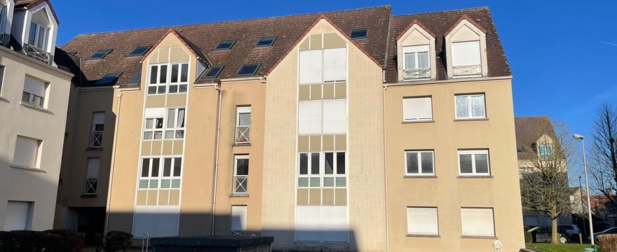 LE PLESSIS BELLEVILLE Appartement T4 de 93.30 m2